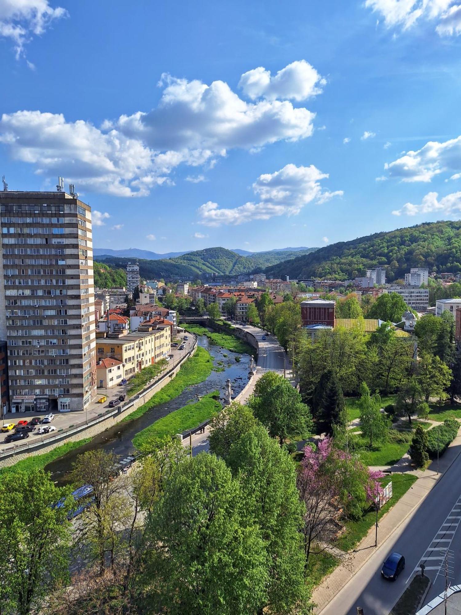 Студио Даневски-Balkan Tower Габрово Екстер'єр фото